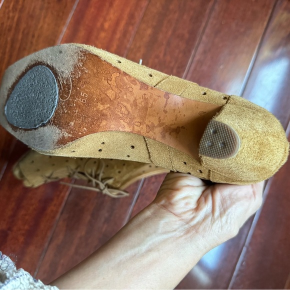 Rachel Comey Anthropologie Suede Laced Oxfords Heels size 6.5 - Picture 8 of 9